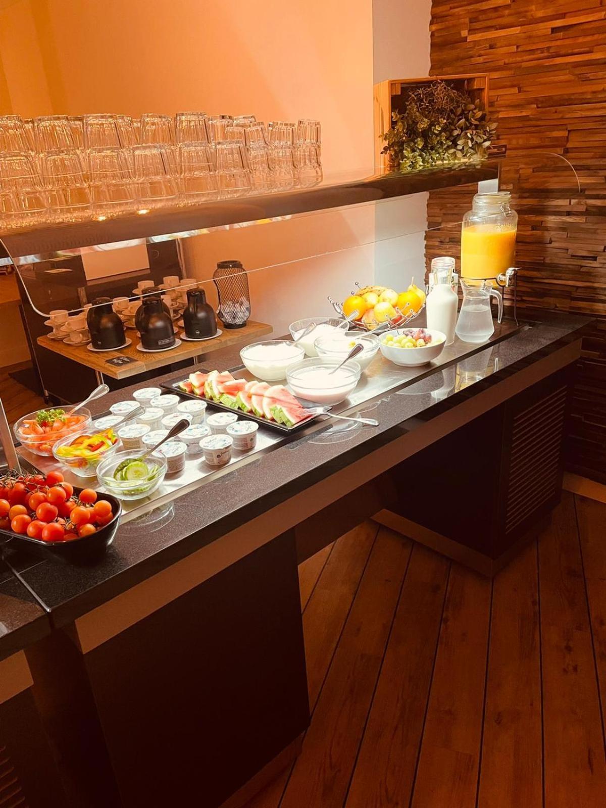 Hagen'S Hotel "Eat & Meet" Restaurant Bar Lounge Haren Eksteriør billede